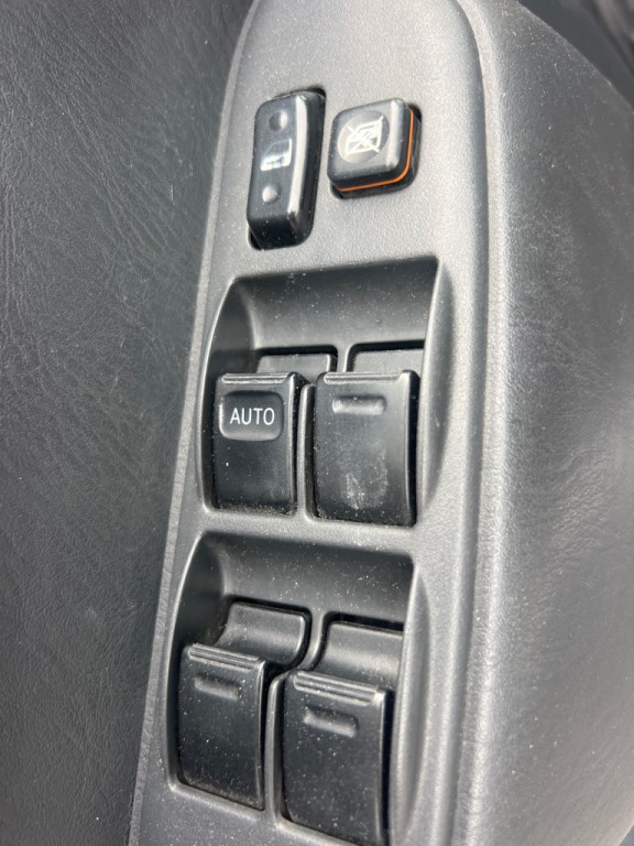 2004 Toyota Rav4 Image 25