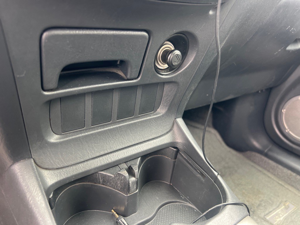 2004 Toyota Rav4 Image 32