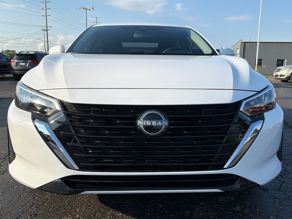 2025 Nissan Sentra Image 2