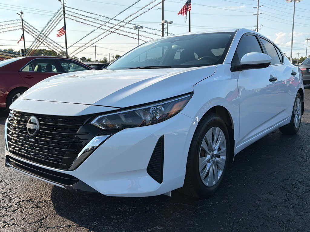2025 Nissan Sentra Image 3