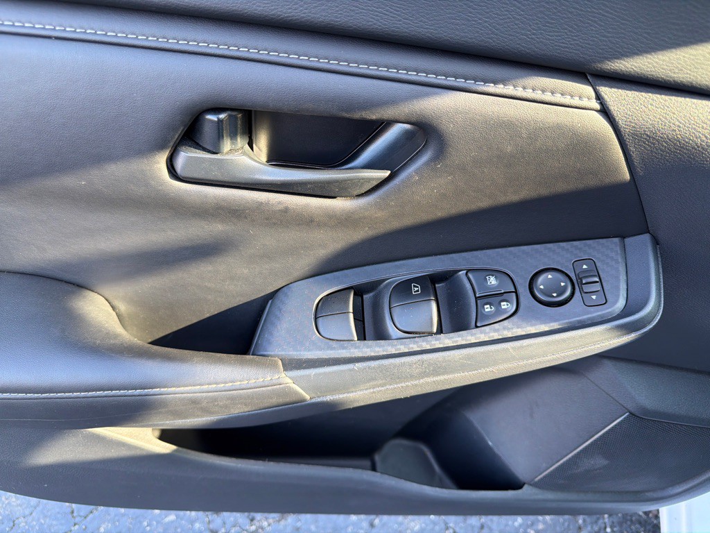 2025 Nissan Sentra Image 12