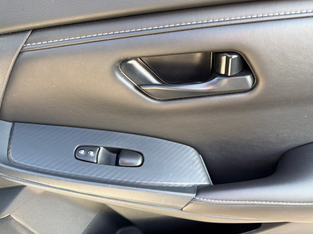 2025 Nissan Sentra Image 16