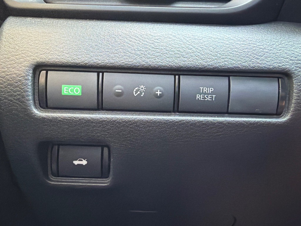 2025 Nissan Sentra Image 25