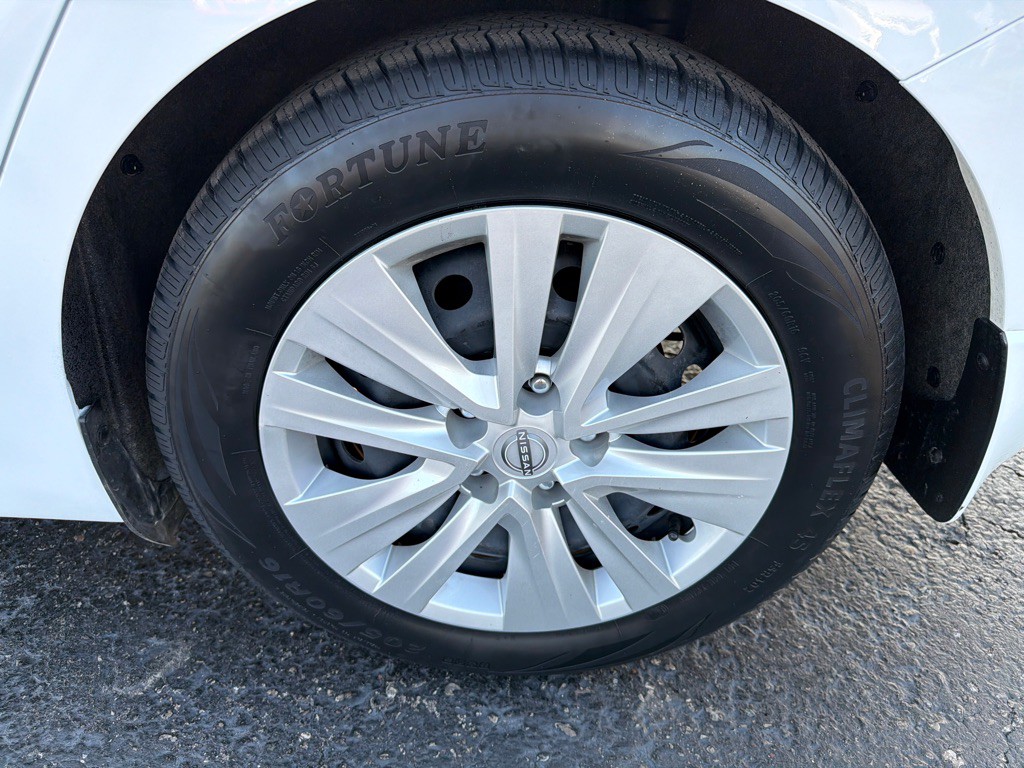 2025 Nissan Sentra Image 36