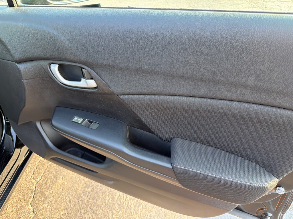 2015 Honda Civic Image 14