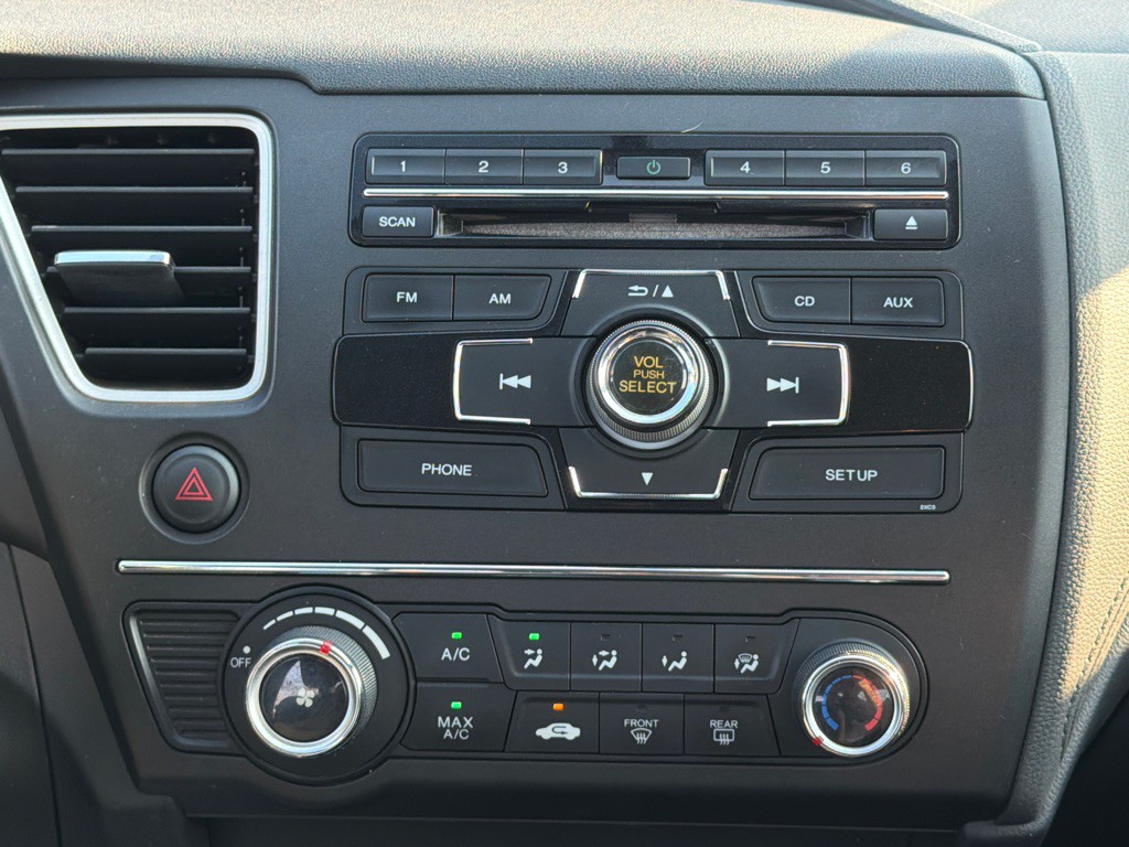 2015 Honda Civic Image 19