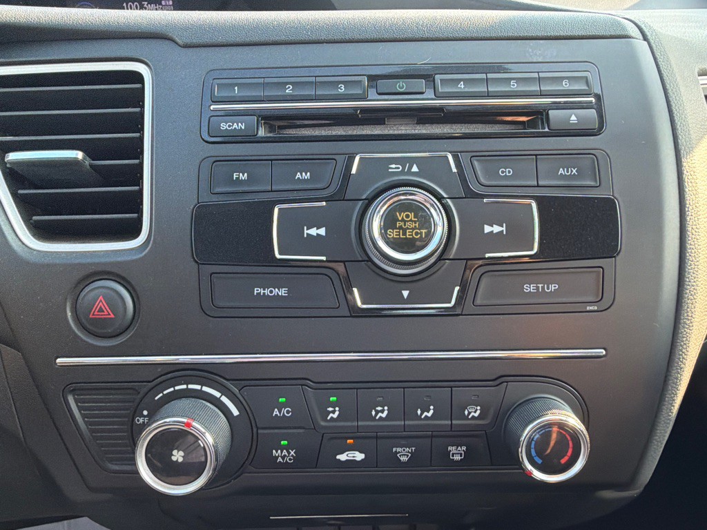 2015 Honda Civic Image 23