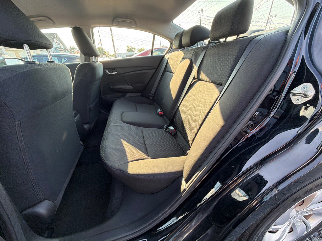 2015 Honda Civic Image 26