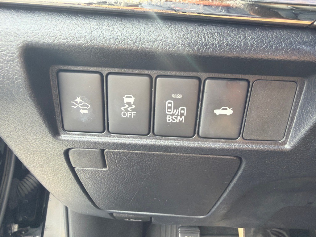 2017 Toyota Avalon Image 22