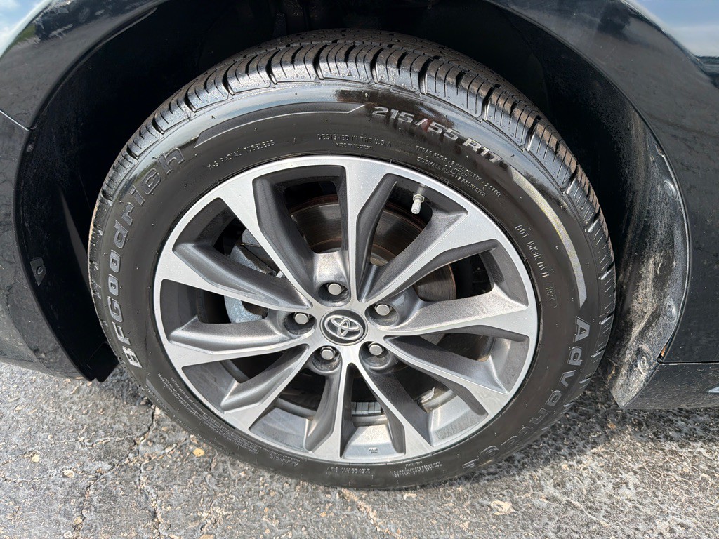 2017 Toyota Avalon Image 33
