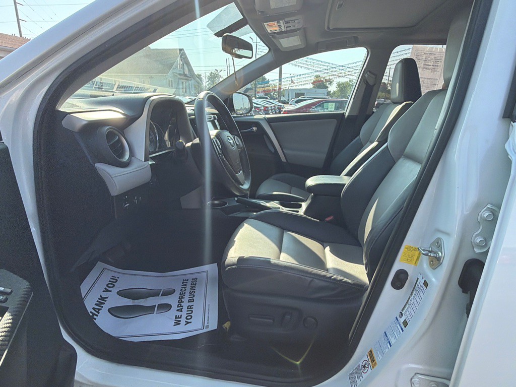 2014 Toyota Rav4 Image 9