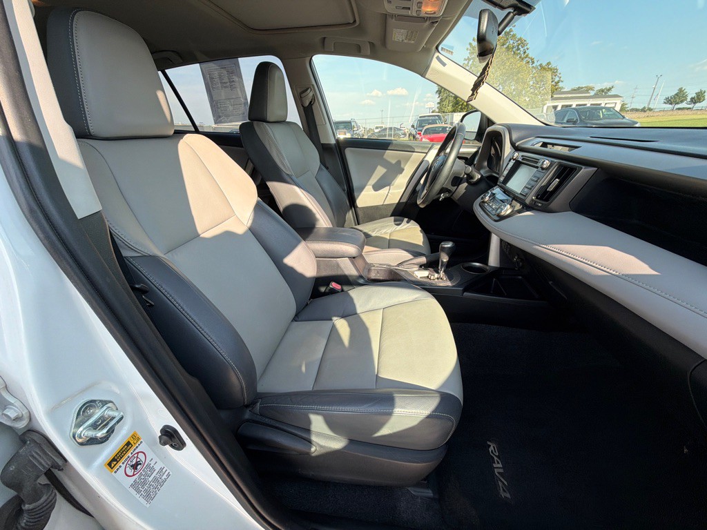 2014 Toyota Rav4 Image 15