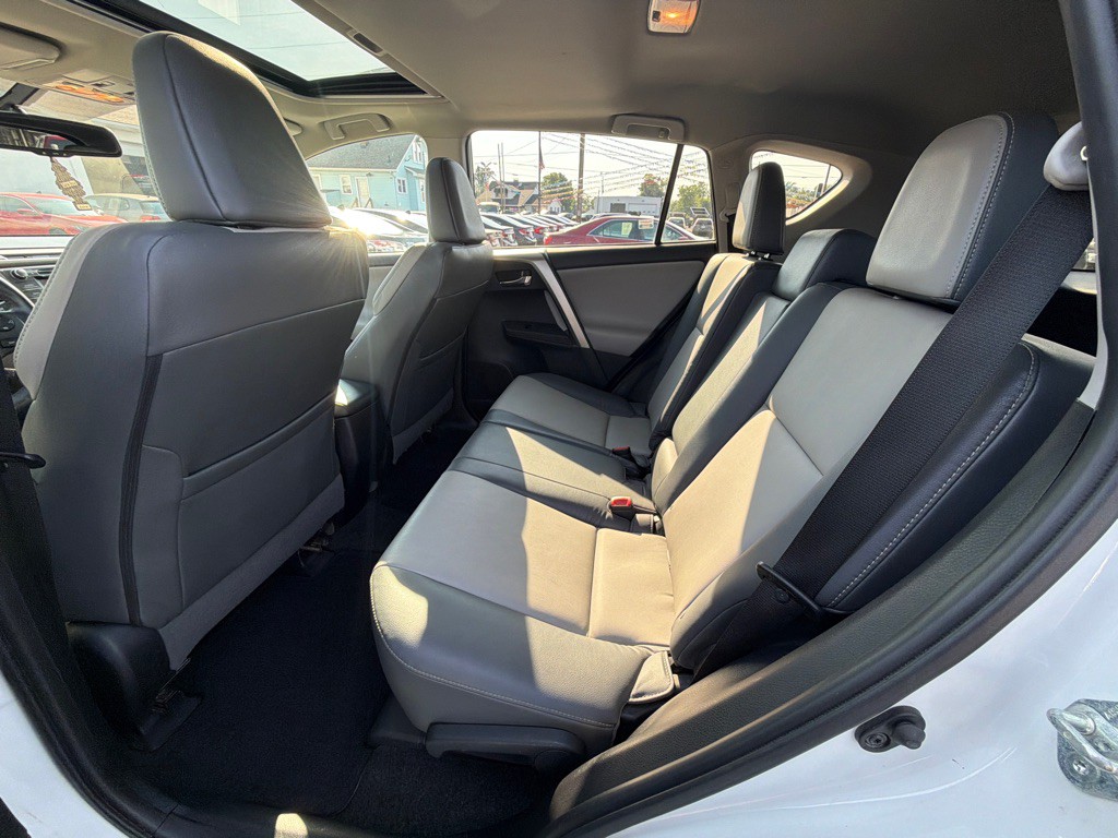 2014 Toyota Rav4 Image 27