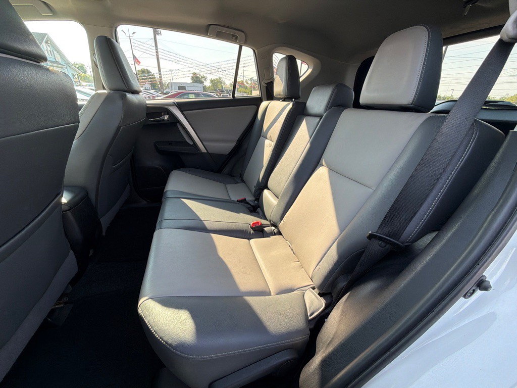 2014 Toyota Rav4 Image 28