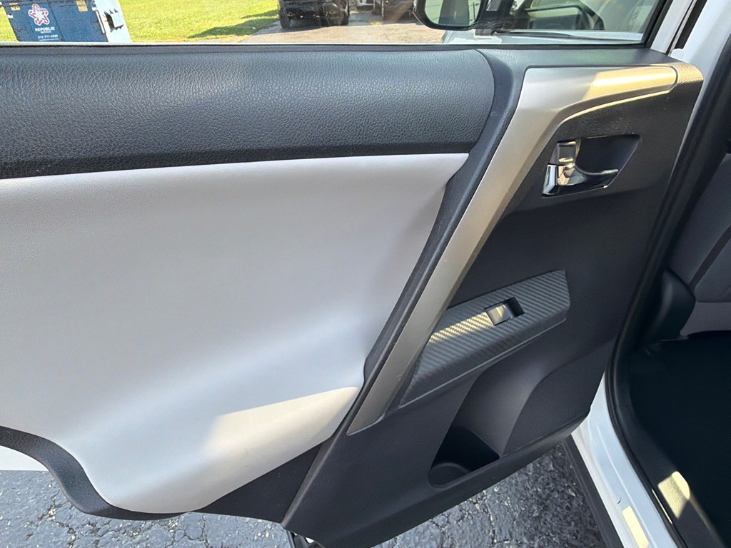 2014 Toyota Rav4 Image 29