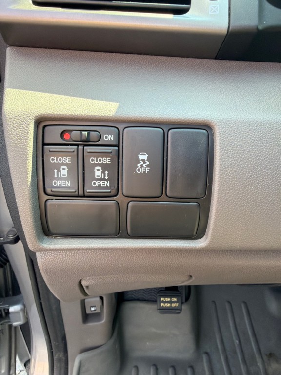 2016 Honda Odyssey Image 23
