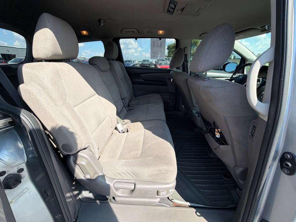 2016 Honda Odyssey Image 28