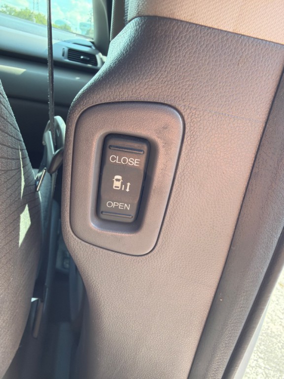 2016 Honda Odyssey Image 30