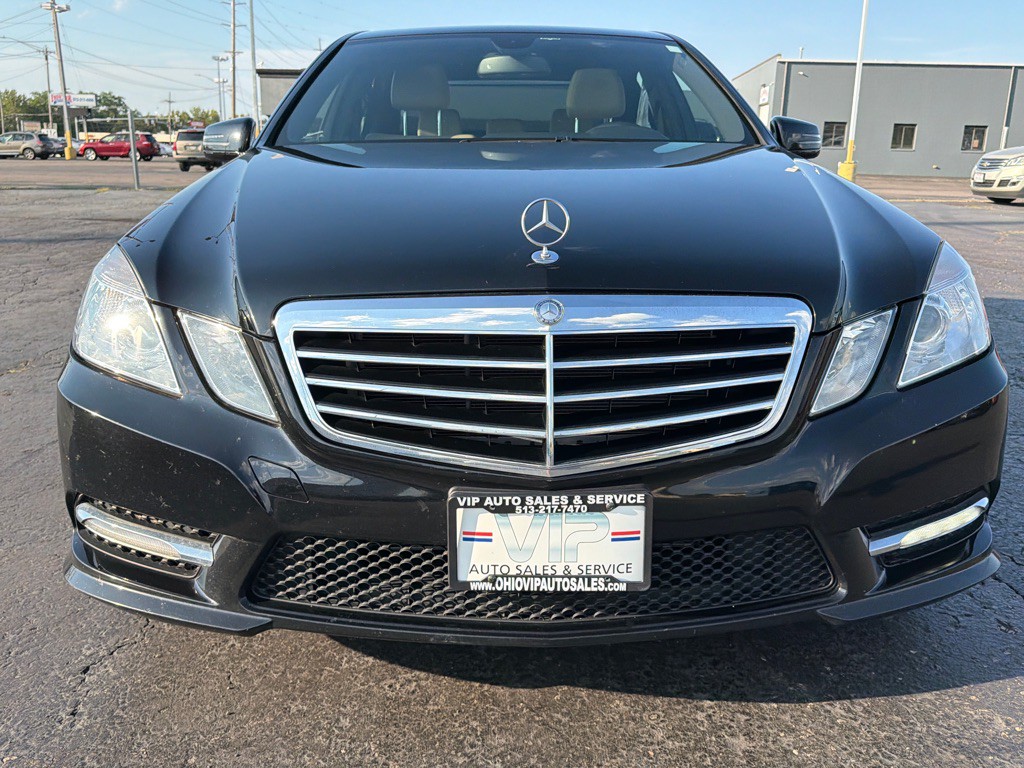 2012 Mercedes-Benz E-Class Image 2