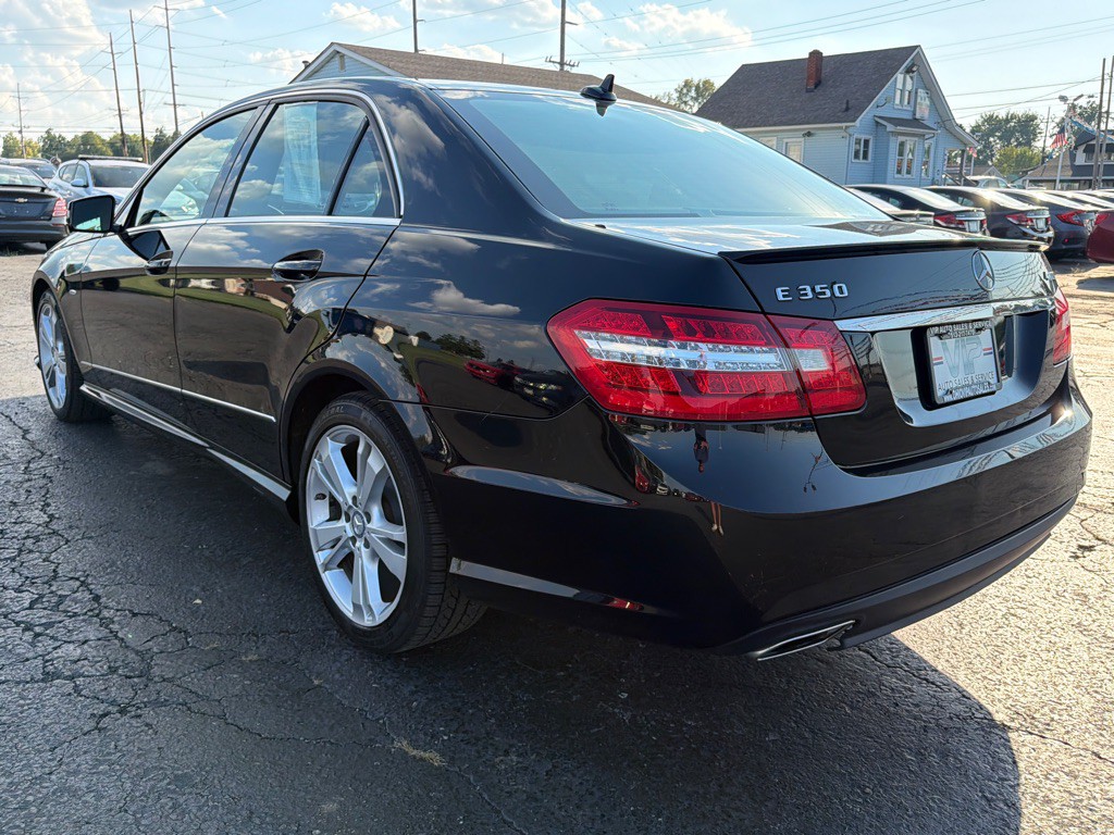 2012 Mercedes-Benz E-Class Image 5