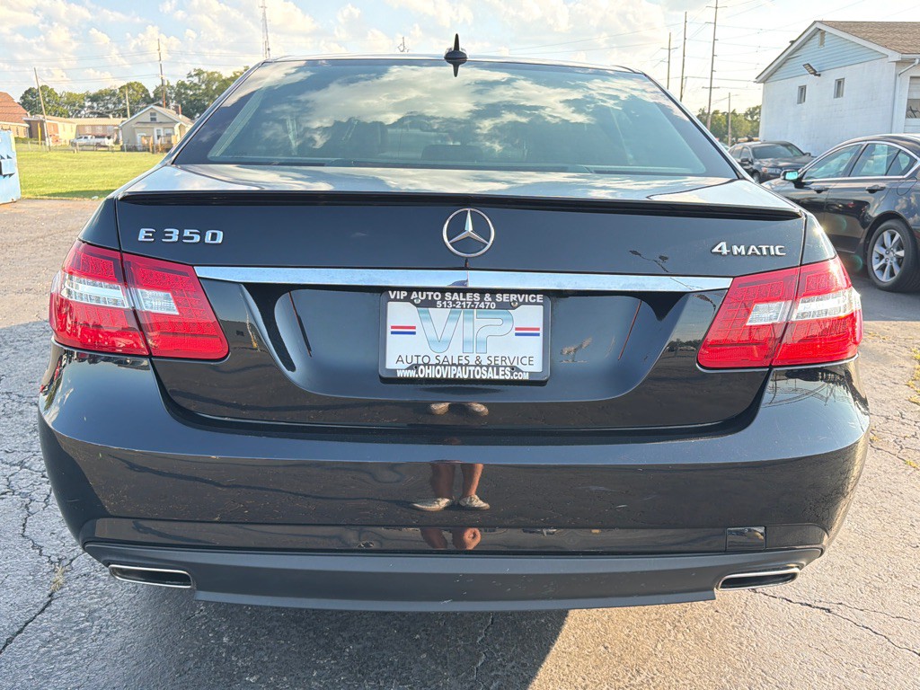 2012 Mercedes-Benz E-Class Image 6