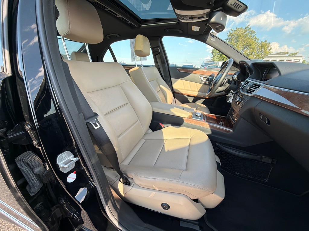 2012 Mercedes-Benz E-Class Image 14