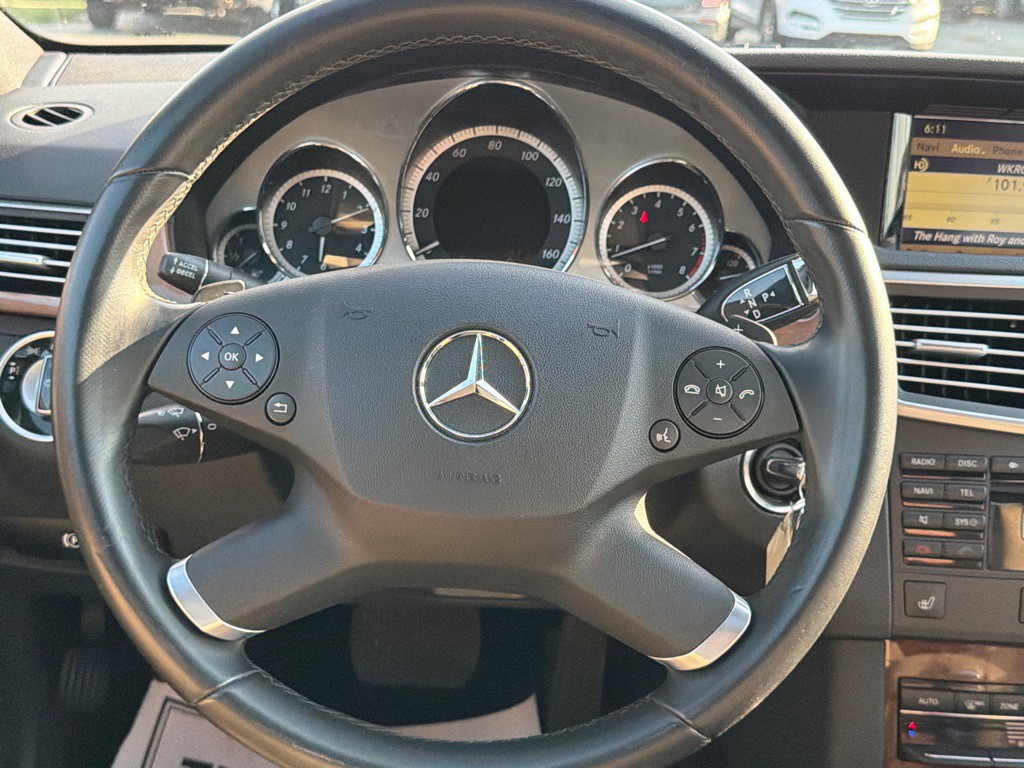 2012 Mercedes-Benz E-Class Image 18