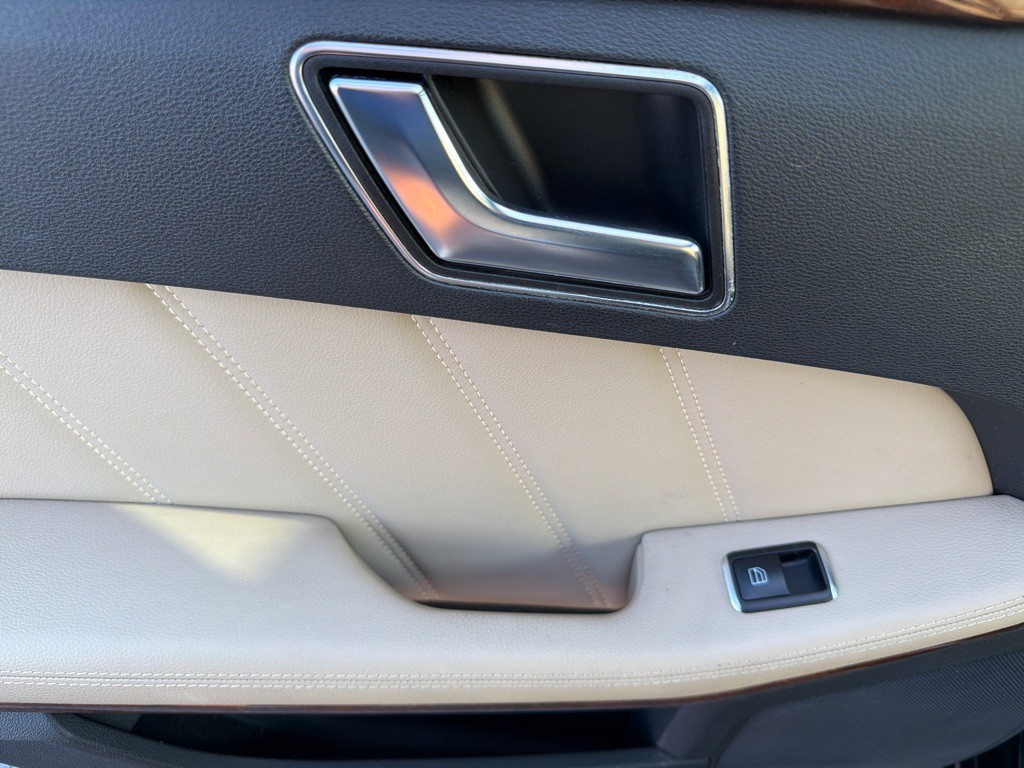 2012 Mercedes-Benz E-Class Image 31