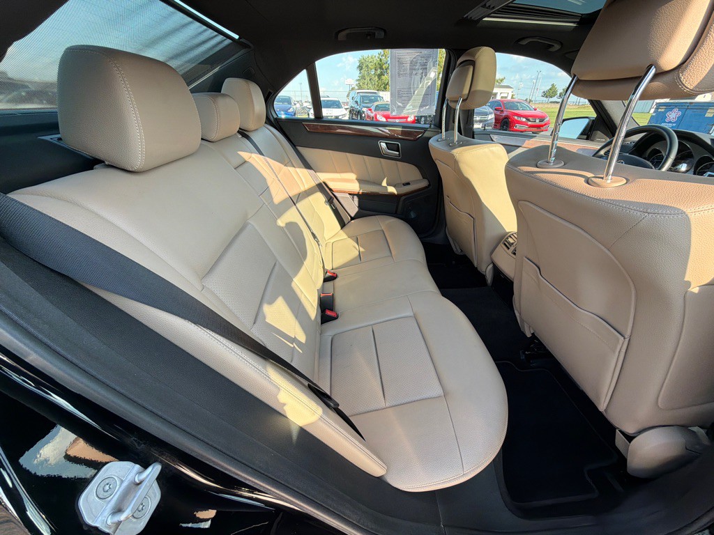 2012 Mercedes-Benz E-Class Image 32