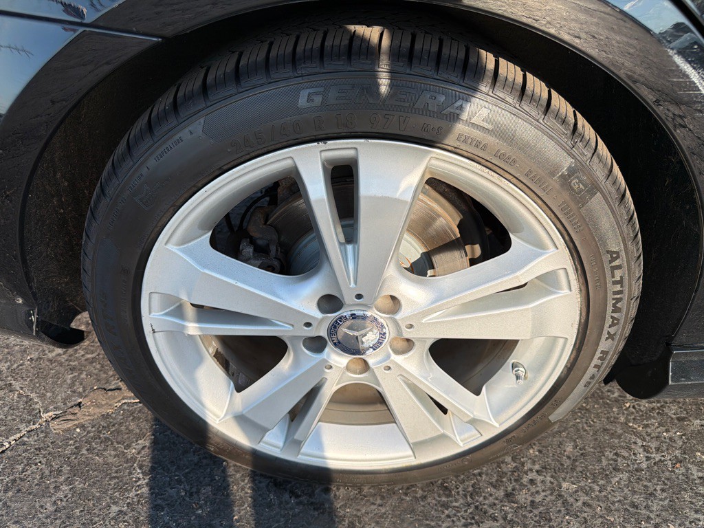 2012 Mercedes-Benz E-Class Image 42