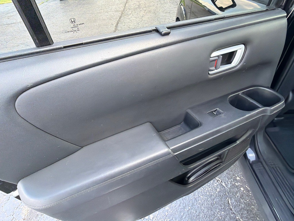 2015 Honda Pilot Image 30