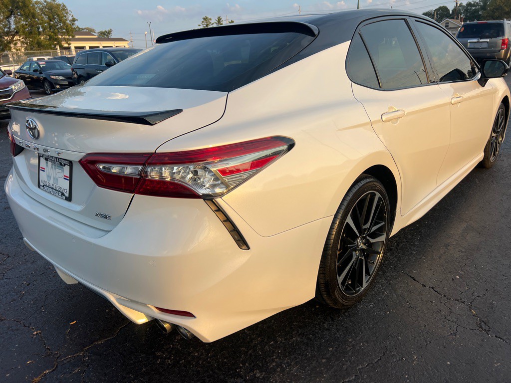 2018 Toyota Camry Image 7
