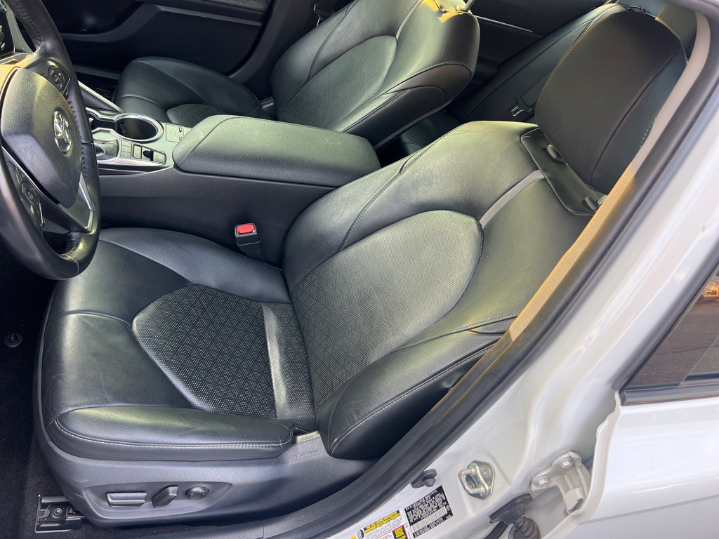 2018 Toyota Camry Image 11