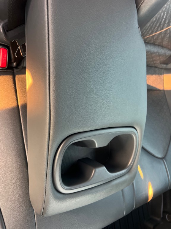 2018 Toyota Camry Image 17