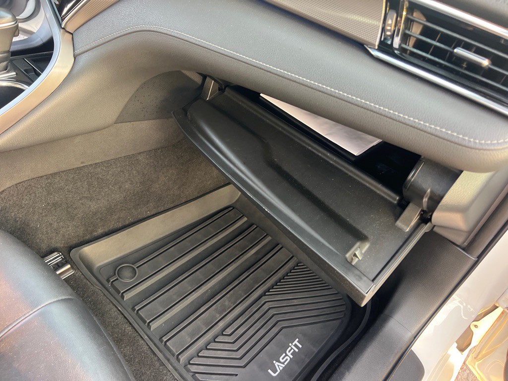 2018 Toyota Camry Image 21