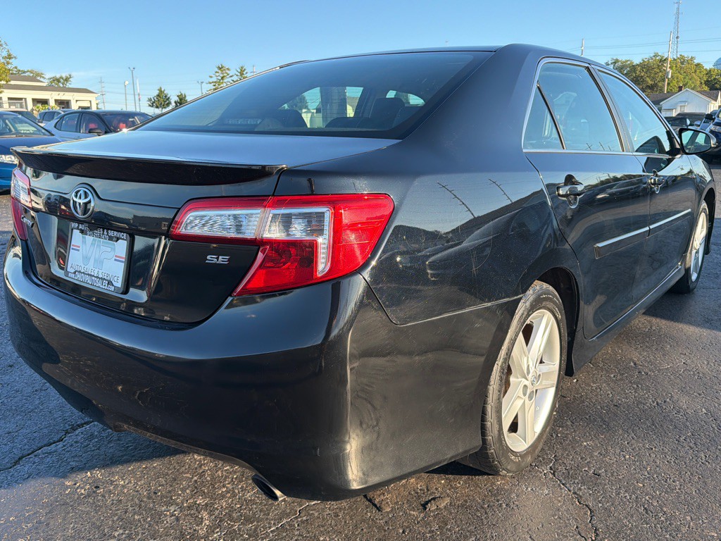 2014 Toyota Camry Image 6