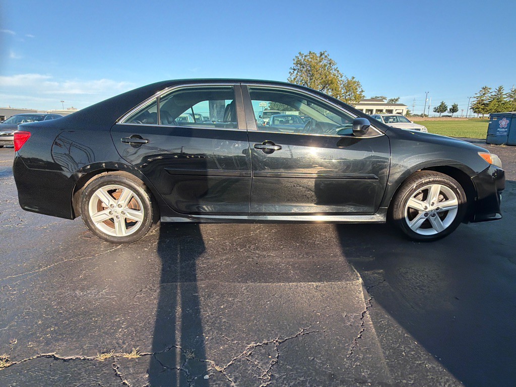 2014 Toyota Camry Image 7