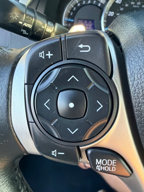 2014 Toyota Camry Image 22