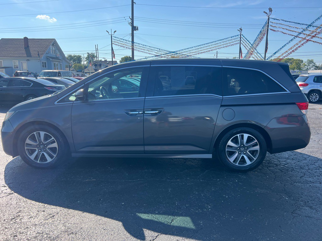 2015 Honda Odyssey Image 4