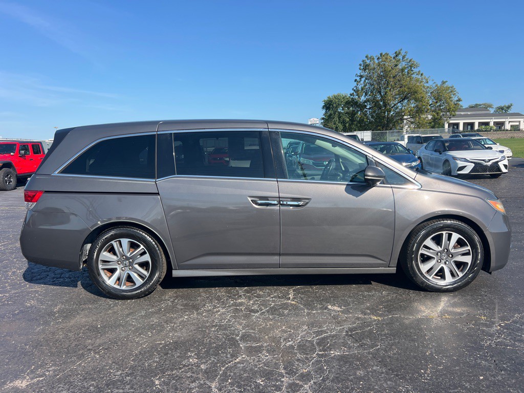 2015 Honda Odyssey Image 8