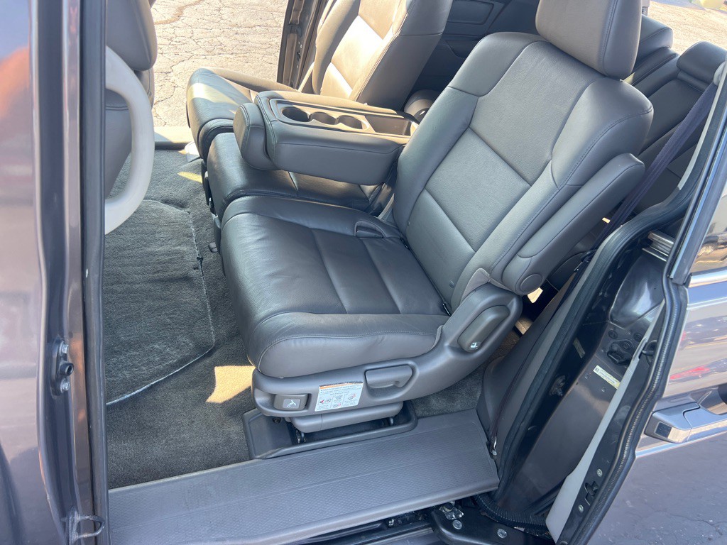 2015 Honda Odyssey Image 12