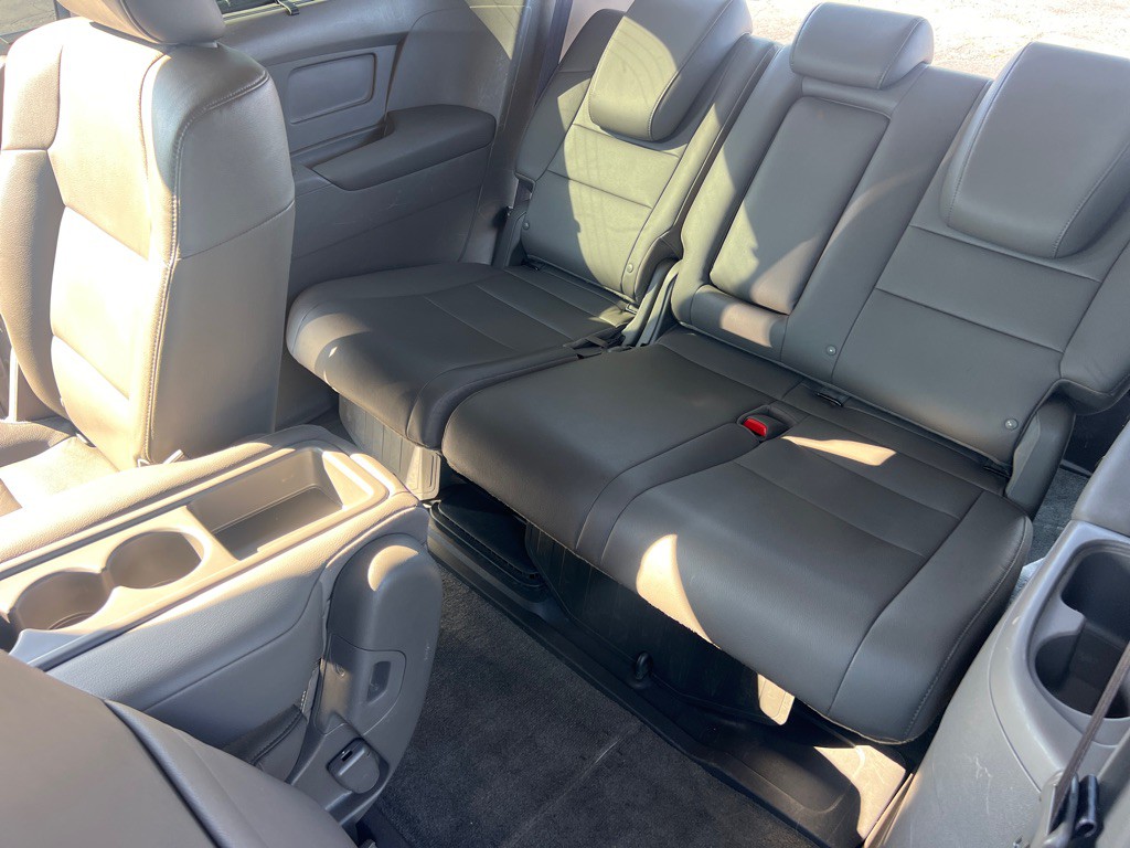 2015 Honda Odyssey Image 13