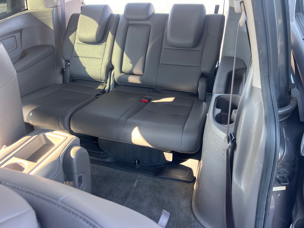 2015 Honda Odyssey Image 14