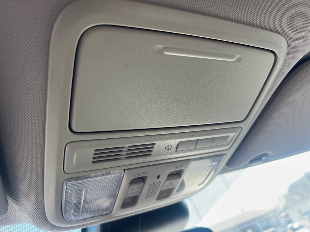 2015 Honda Odyssey Image 37
