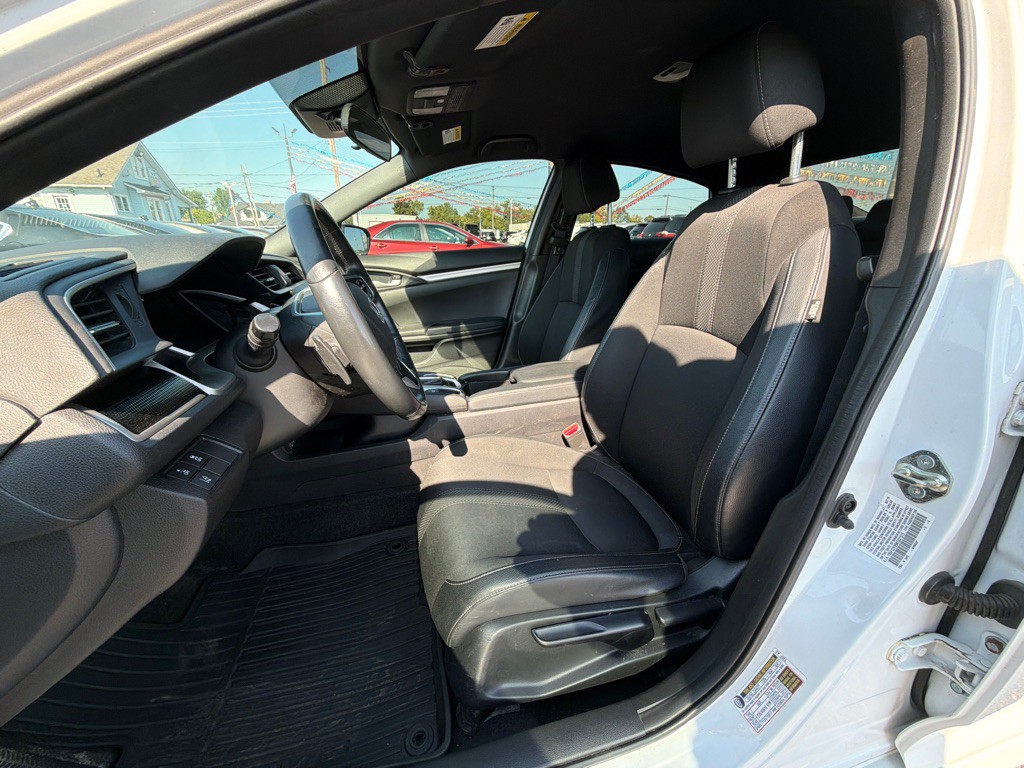 2019 Honda Civic Image 10