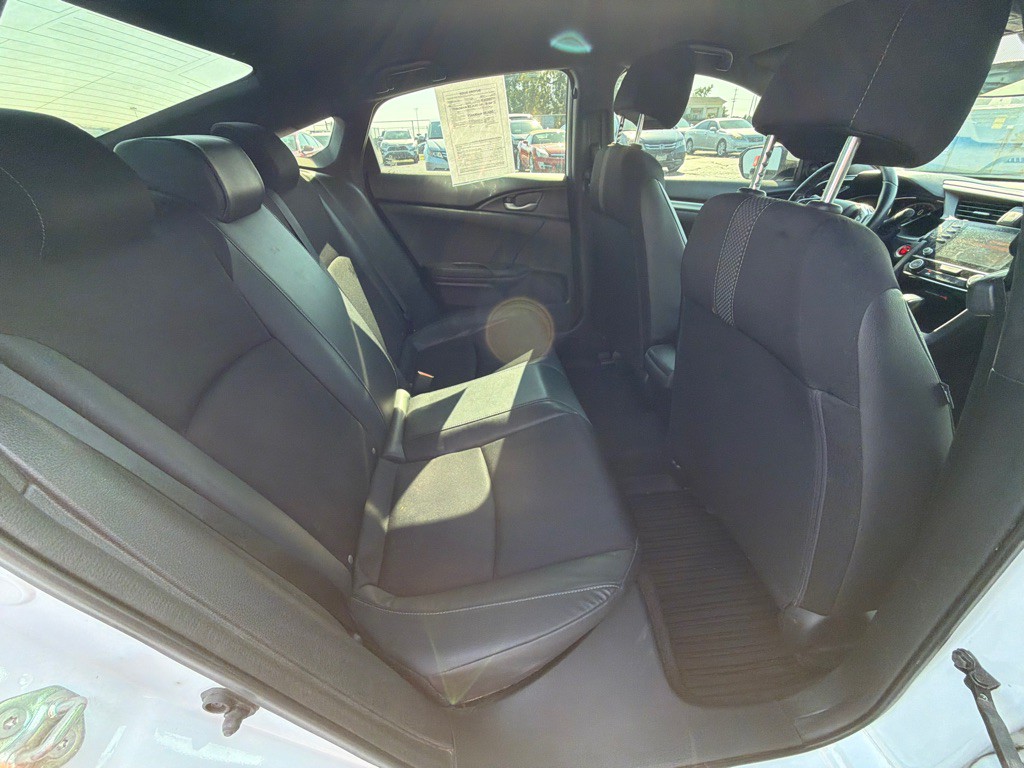 2019 Honda Civic Image 30