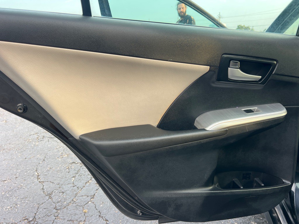 2012 Toyota Camry Image 15