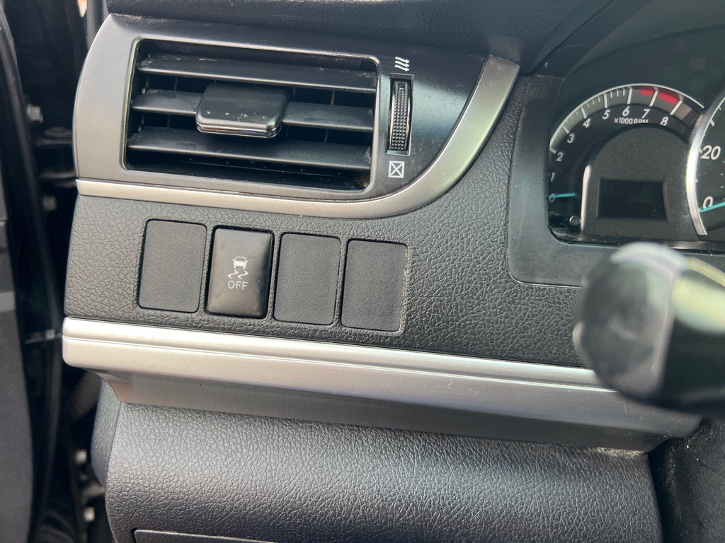 2012 Toyota Camry Image 26
