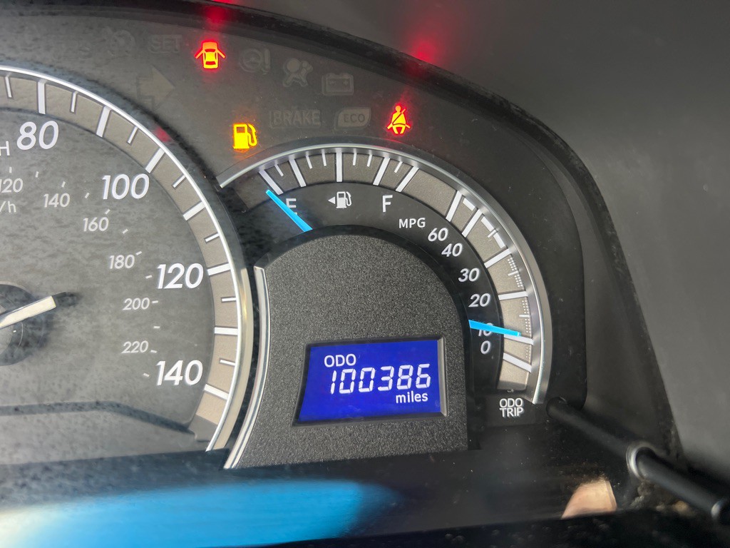 2012 Toyota Camry Image 28
