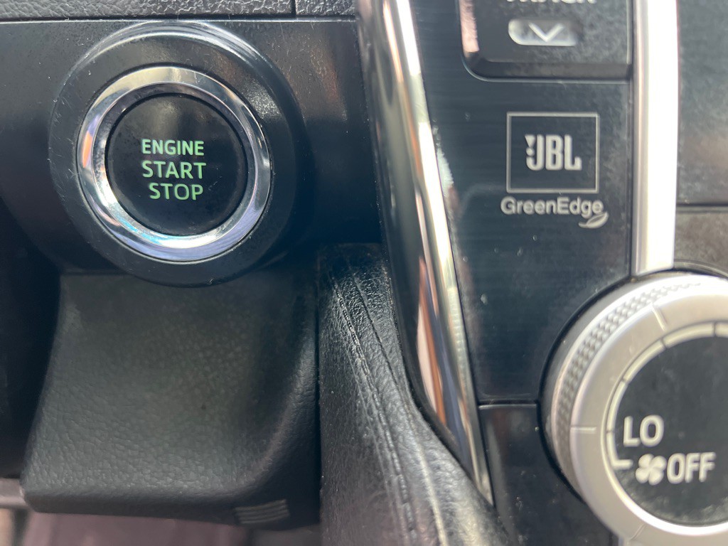 2012 Toyota Camry Image 29